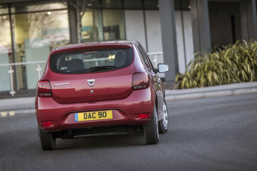  Dacia Sandero 2017 года  (UK) (фото 9 из 30)
